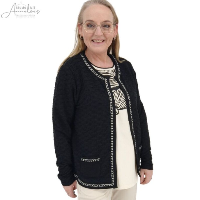 W Barbara Lebek vest borduurrandje zwart